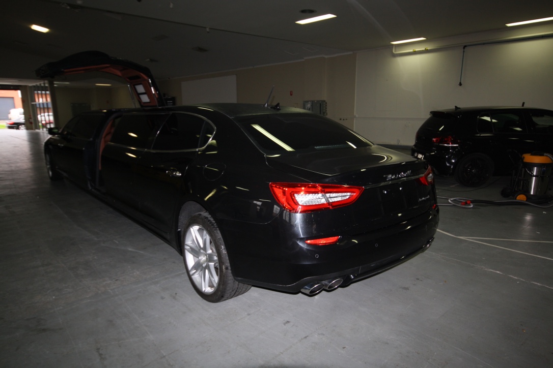 The Cinqueporte Maserati Limo