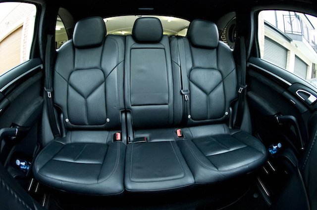 back sit view of the cayenne porsche suv